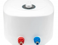 Водонагреватель Haier ES 10 V-МQ1(R) над мойкой.