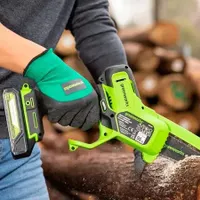 Пила цепная аккумуляторная Greenworks G24MCS10K2 24V, АКБ 2 А·ч и ЗУ, мини