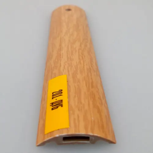 Porog s montazhnym kanalom 36mm 1,6m 