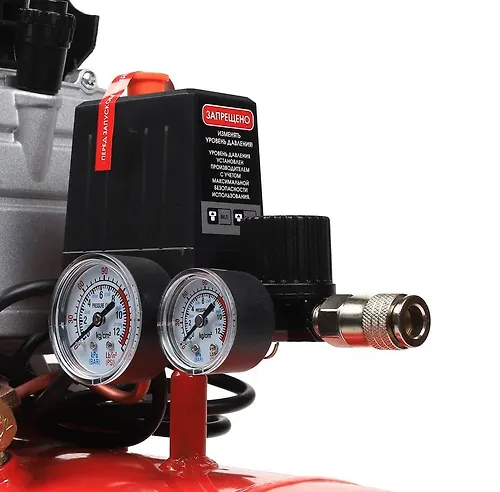 Kompressor Pobeda porshnevoj maslyanyj KM 50-250, 260 l/min, 8 bar, 1800 Vt, 50 l, bystrosemnyj 1/4