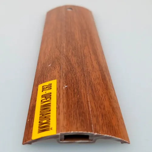 Porog s montazhnym kanalom 36mm 1,6m 