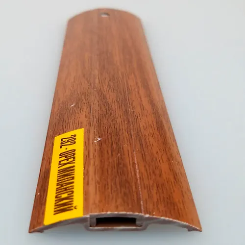 Porog s montazhnym kanalom 36mm 0,9m 