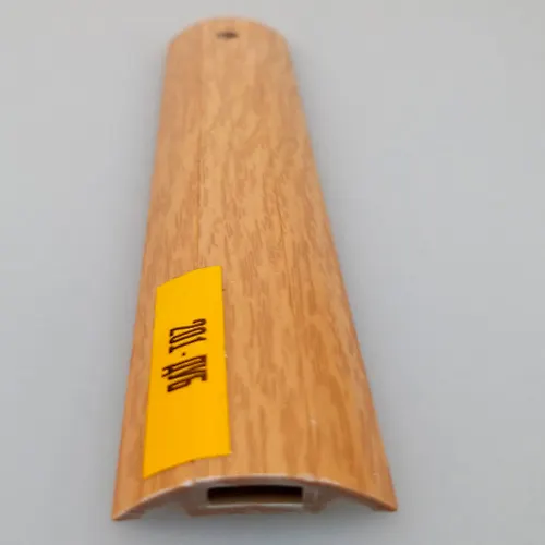 Porog s montazhnym kanalom 42mm 0,9m 