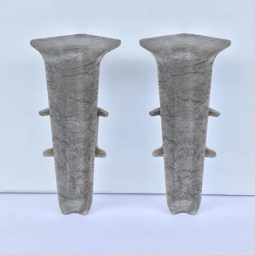 Ugol vnutrennij dlya plintusa 70mm 