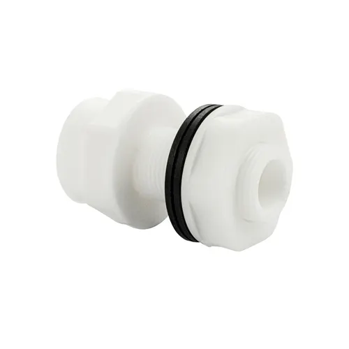 SHtutser-vrezka v emkost 1/2